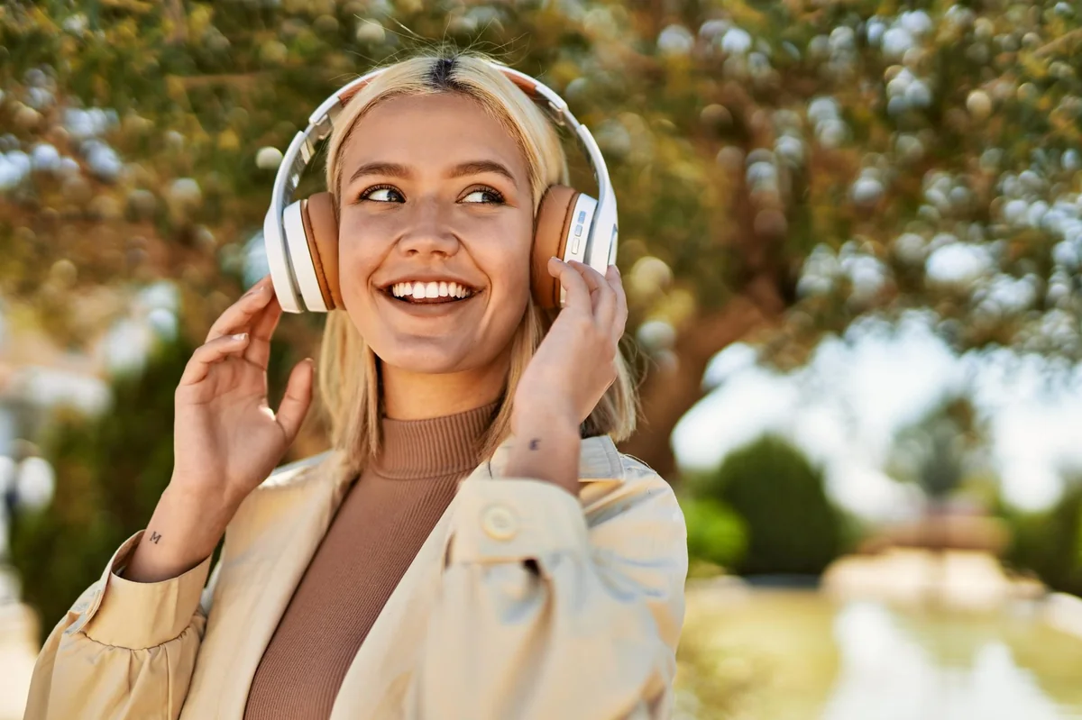Bluetooth headphones wholesale