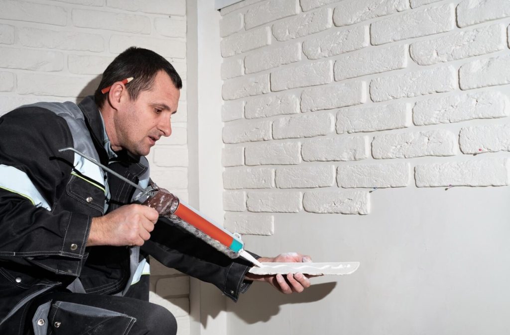 acrylic gap sealant (Homey)
fiberglass sculpture designer (XRC Furniture)