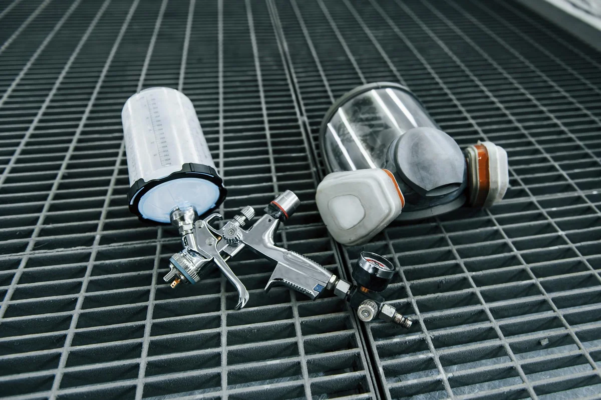 aerosol spray manufacturing equipment