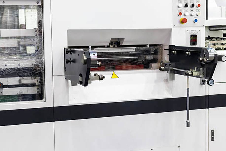printing slotting die-cutting machine (Caida Machinery)
plastic tote bag (HiYang Packaging Product)